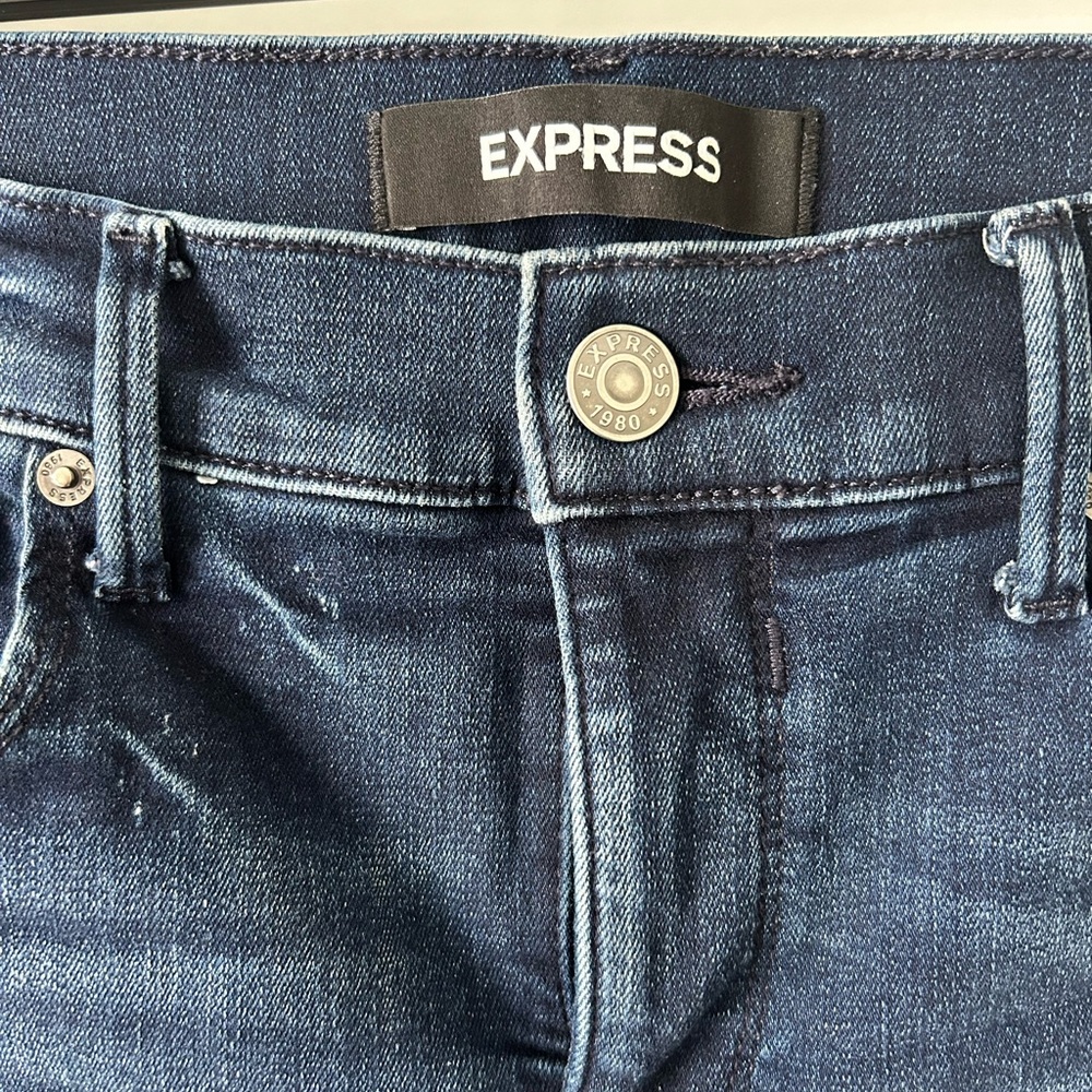 Express ankle fringe skinny skinny’s moderate low waisted.